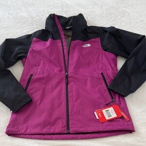 The North Face Resolve Rain Jacket NWT